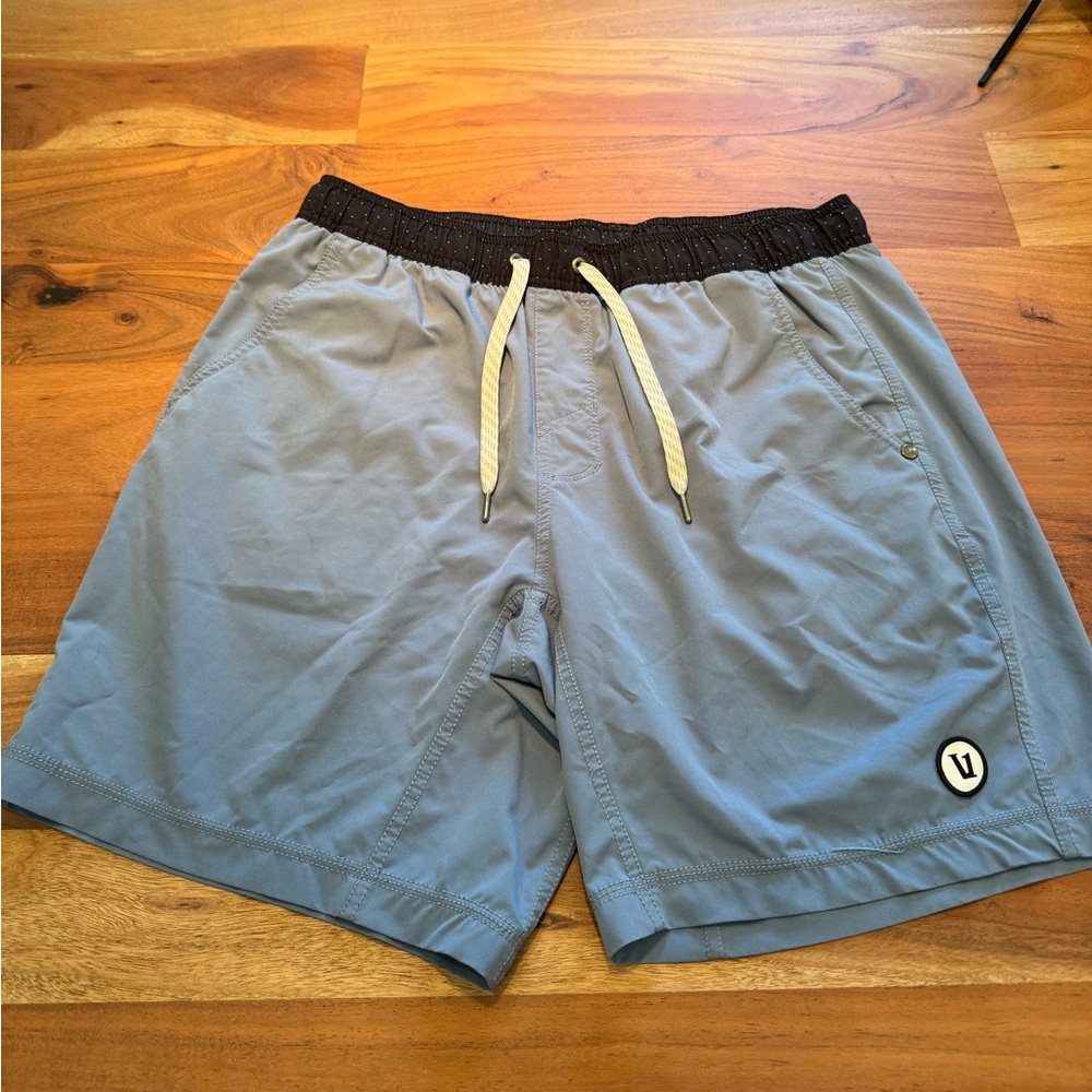 Men’s Vuori 7” Kore Athletic Shorts - Medium